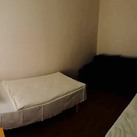 Hotel Rataskaevu 2*